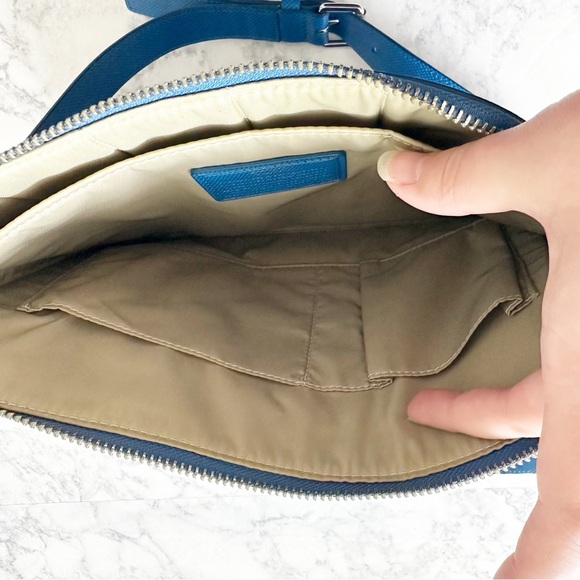 Tumi Prism Royal Blue Leather Tech iPad Mini Tablet Crossbody Bag - Picture 10 of 15